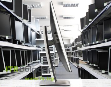 обновен HP EliteDisplay E272q монитор втора употреба