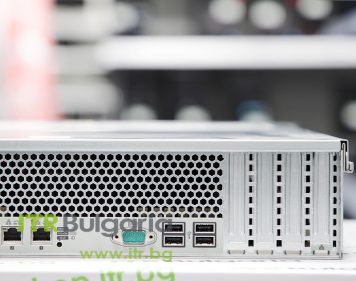 обновен Fujitsu Primergy RX300 S8 Rack Mount 2U сървър втора употреба