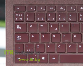 обновен Microsoft Surface Laptop 2 1769 Burgundy Grade A Preinstalled with Windows 10 Pro лаптоп втора употреба