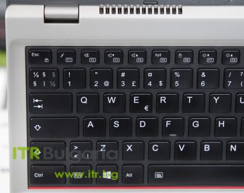 обновен Fujitsu LifeBook U7411 Grade A лаптоп втора употреба