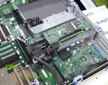 обновен Dell PowerEdge R740xd Rack Mount 2U сървър втора употреба