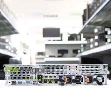 обновен Dell PowerEdge R740xd Rack Mount 2U сървър втора употреба