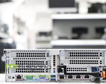 обновен Dell PowerEdge R740xd Rack Mount 2U сървър втора употреба