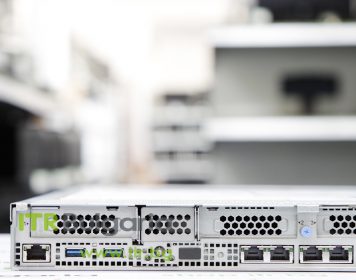 обновен Lenovo System x3550 M5 Rack Mount 1U сървър втора употреба