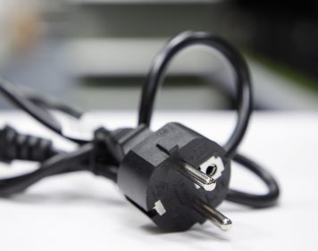 Mixed major brands IEC C5 to Euro plug
